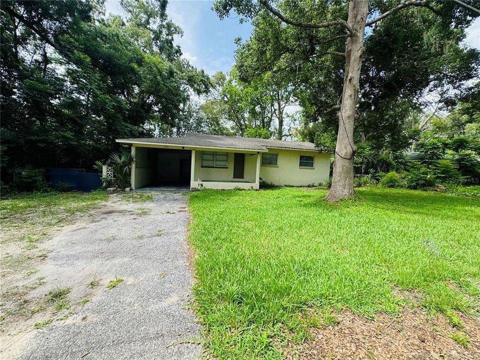 Activo con contrato: $180,000 (3 camas, 2 baños, 936 Pies cuadrados)