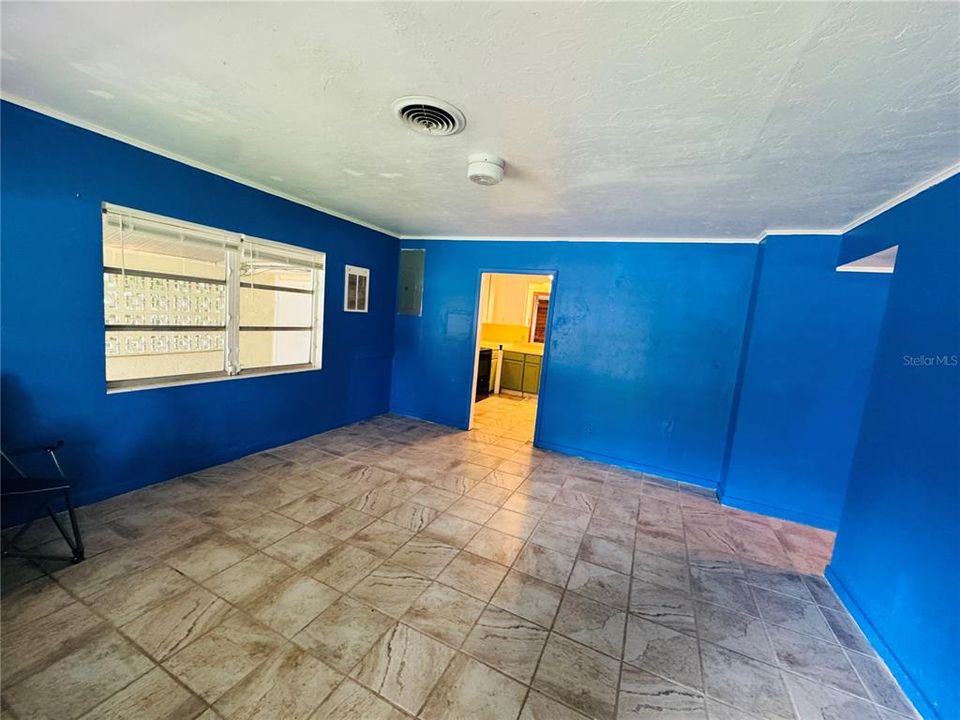 Activo con contrato: $180,000 (3 camas, 2 baños, 936 Pies cuadrados)