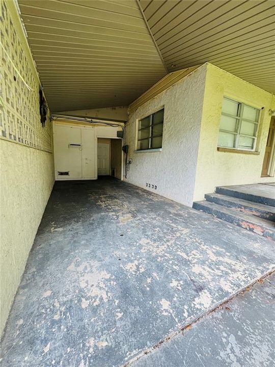 Activo con contrato: $180,000 (3 camas, 2 baños, 936 Pies cuadrados)