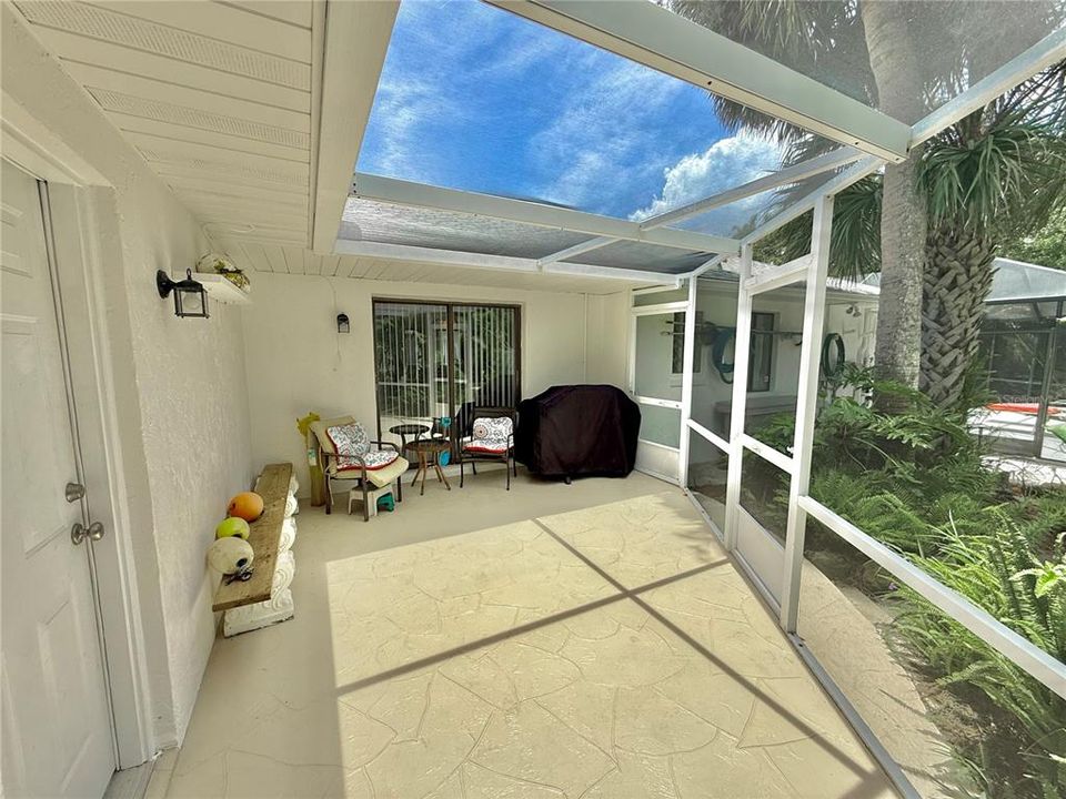 Activo con contrato: $674,000 (2 camas, 2 baños, 1572 Pies cuadrados)