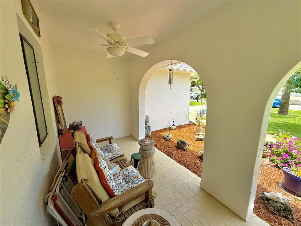 Activo con contrato: $674,000 (2 camas, 2 baños, 1572 Pies cuadrados)