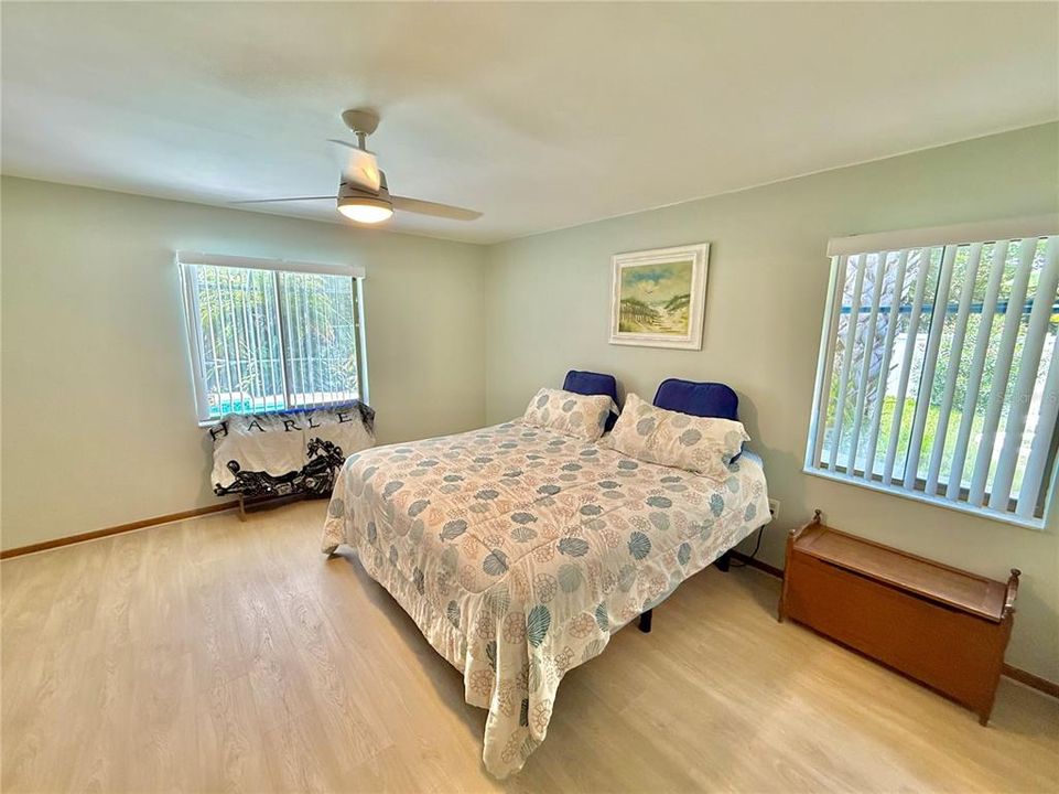 Activo con contrato: $674,000 (2 camas, 2 baños, 1572 Pies cuadrados)