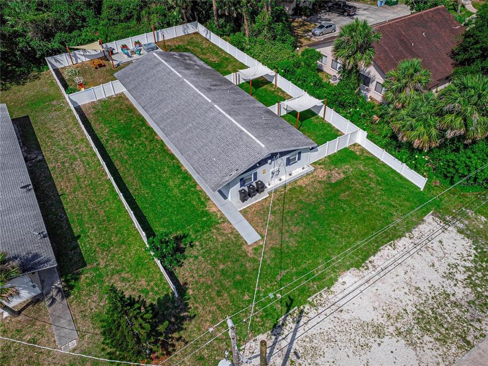 待售: $990,000 (2 贝兹, 0 浴室, 2240 平方英尺)