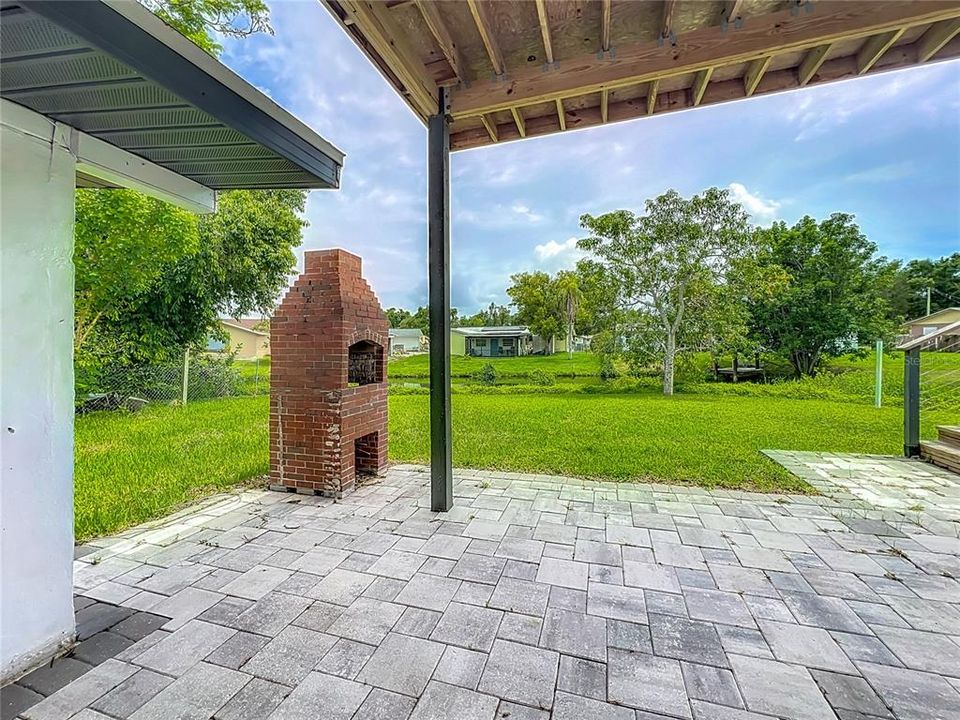 For Sale: $310,000 (3 beds, 2 baths, 1701 Square Feet)