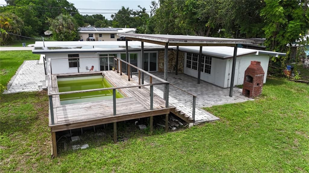 For Sale: $310,000 (3 beds, 2 baths, 1701 Square Feet)