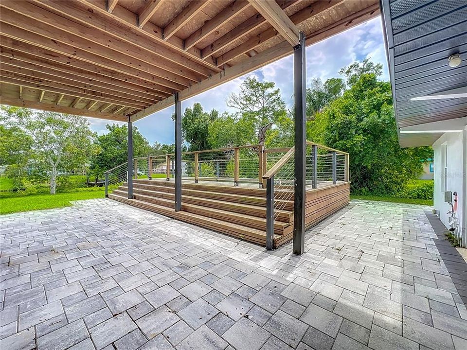 For Sale: $310,000 (3 beds, 2 baths, 1701 Square Feet)