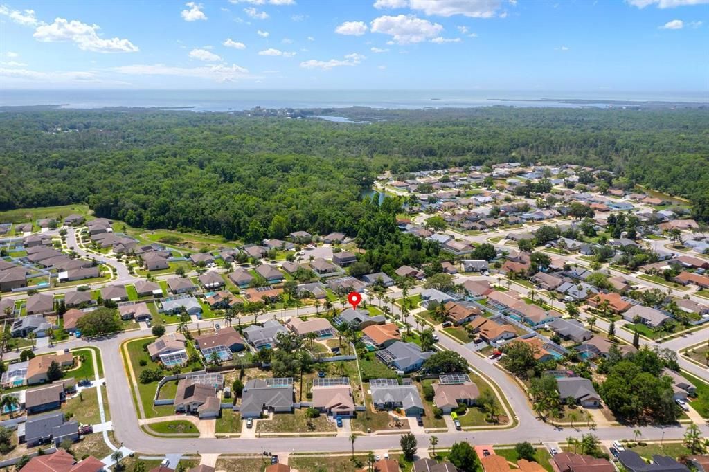 Activo con contrato: $358,000 (4 camas, 2 baños, 1881 Pies cuadrados)