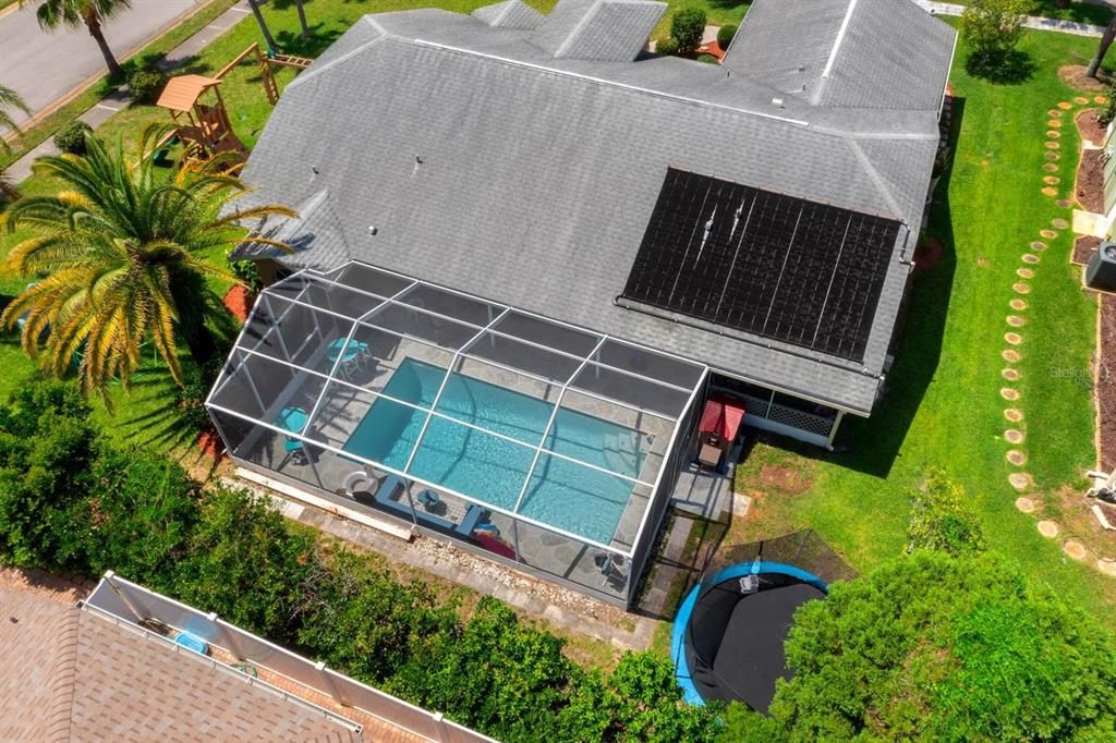 Activo con contrato: $358,000 (4 camas, 2 baños, 1881 Pies cuadrados)