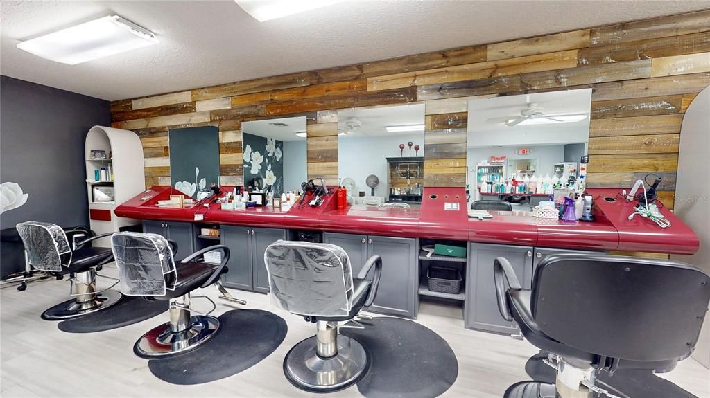 For Sale: $249,999 (0 beds, 0 baths, 1717 Square Feet)