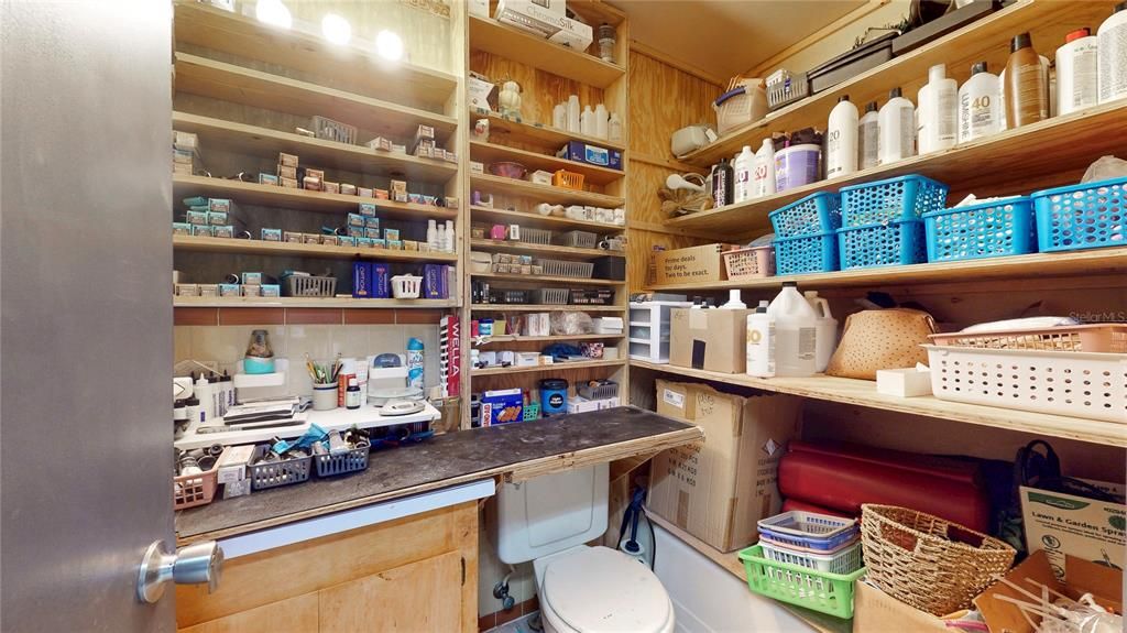 For Sale: $249,999 (0 beds, 0 baths, 1717 Square Feet)