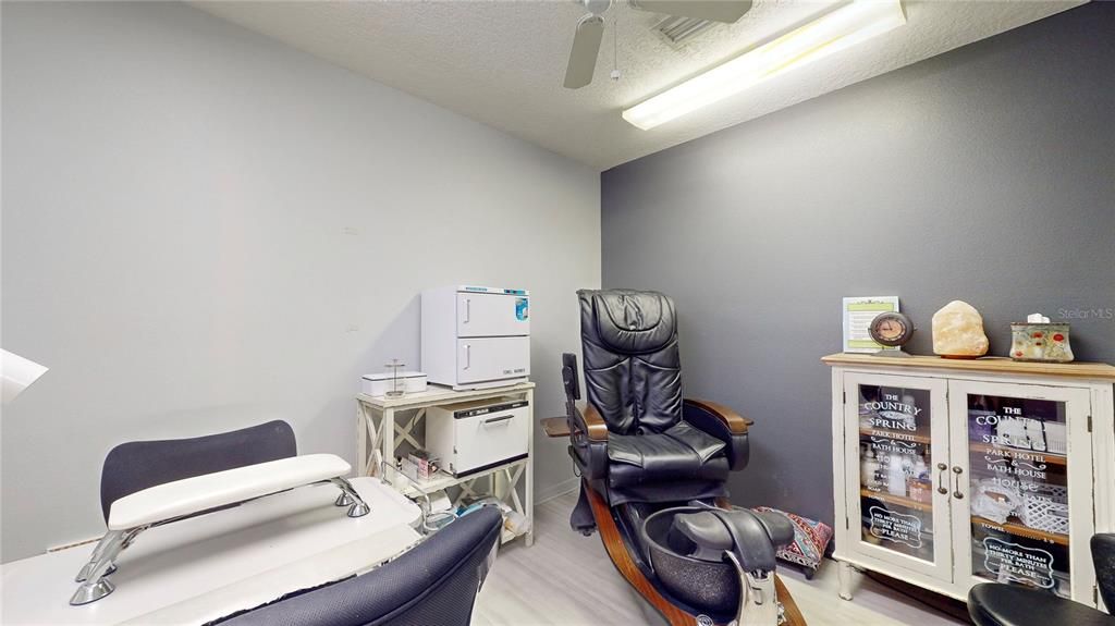 For Sale: $249,999 (0 beds, 0 baths, 1717 Square Feet)