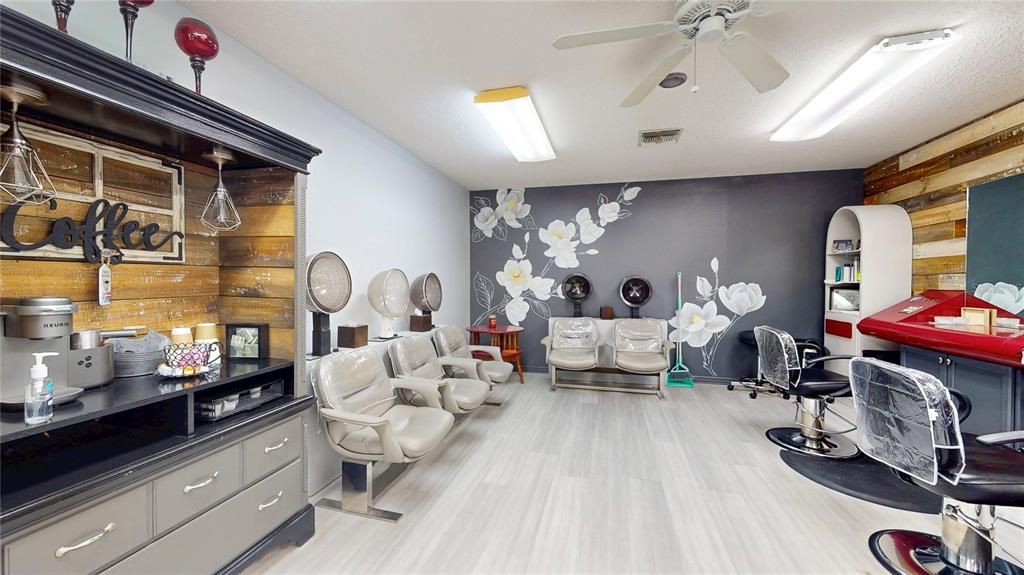 For Sale: $249,999 (0 beds, 0 baths, 1717 Square Feet)