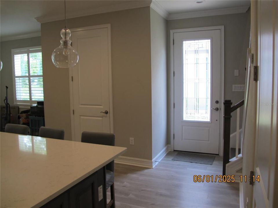 Active With Contract: $3,000 (3 beds, 2 baths, 1872 Square Feet)