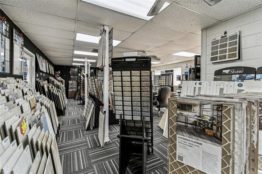 На продажу: $975,000 (0 спален, 0 ванн, 0 Квадратных фут)