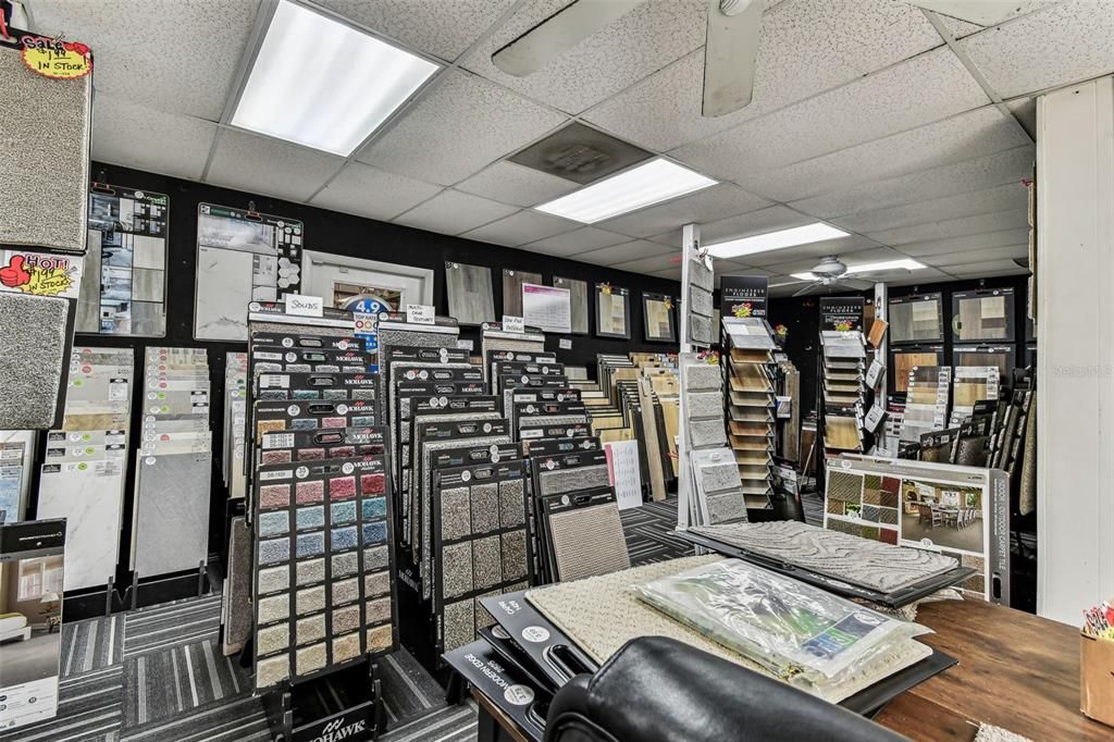 На продажу: $975,000 (0 спален, 0 ванн, 0 Квадратных фут)