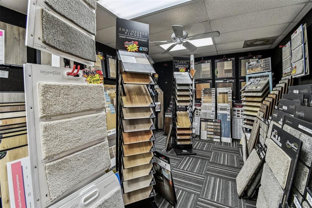 На продажу: $975,000 (0 спален, 0 ванн, 0 Квадратных фут)