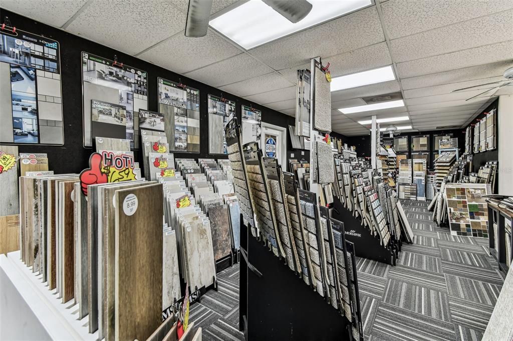 На продажу: $975,000 (0 спален, 0 ванн, 0 Квадратных фут)