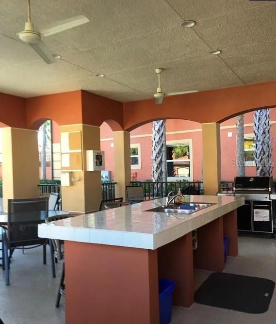 出租: $3,800 (3 贝兹, 2 浴室, 1596 平方英尺)