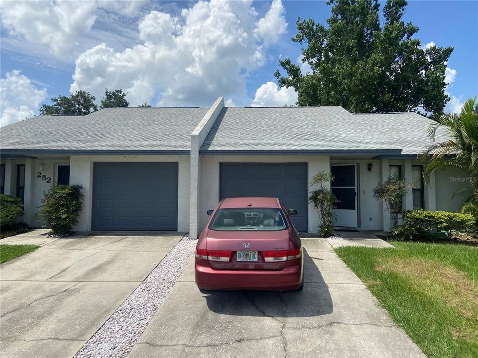 Recently Sold: $175,000 (2 beds, 2 baths, 886 Square Feet)