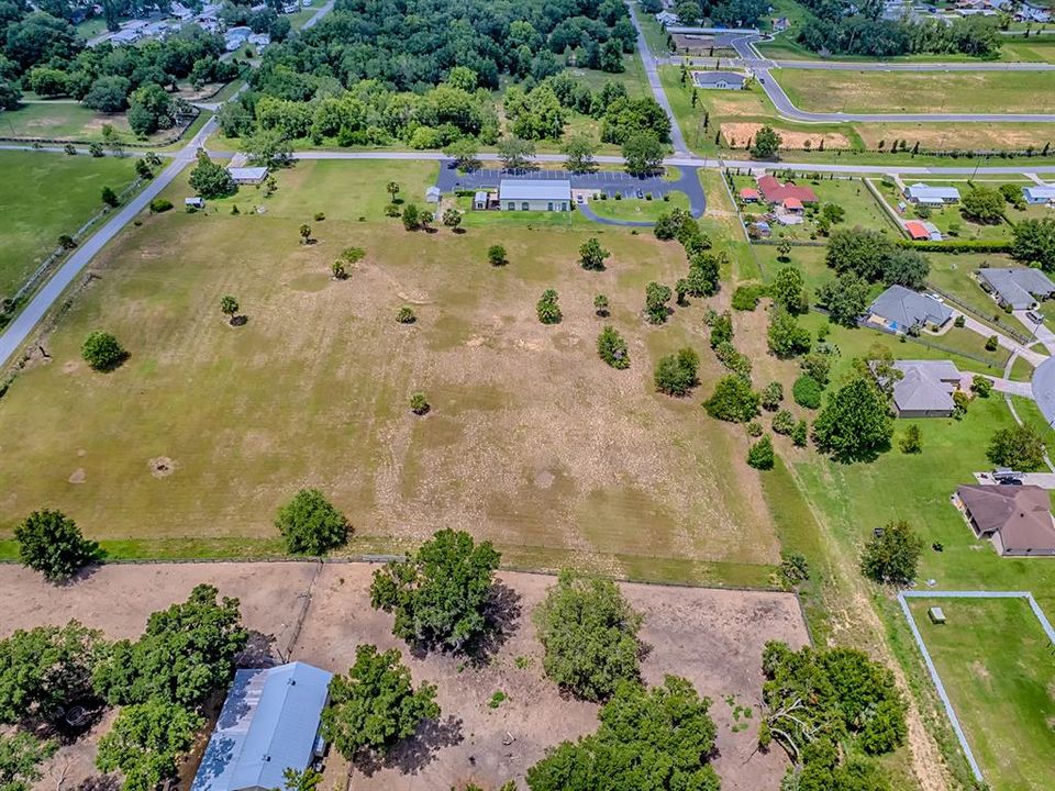 На продажу: $299,900 (3.00 acres)