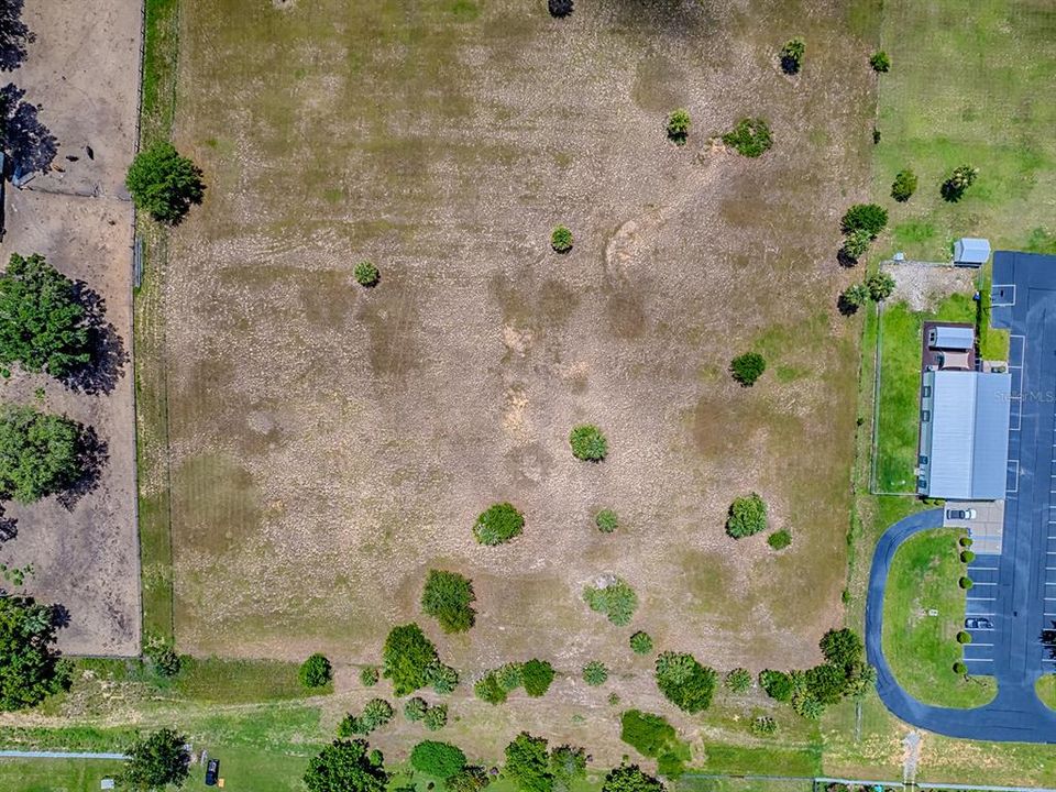 На продажу: $299,900 (3.00 acres)