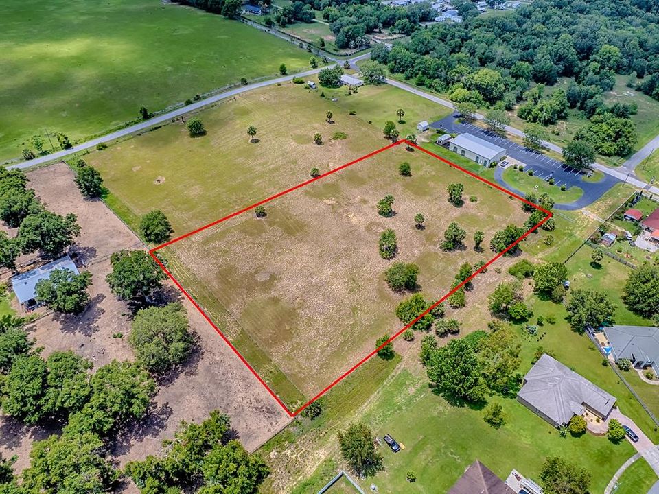 На продажу: $299,900 (3.00 acres)