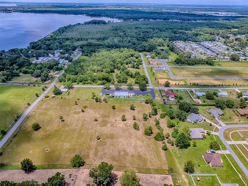 На продажу: $299,900 (3.00 acres)