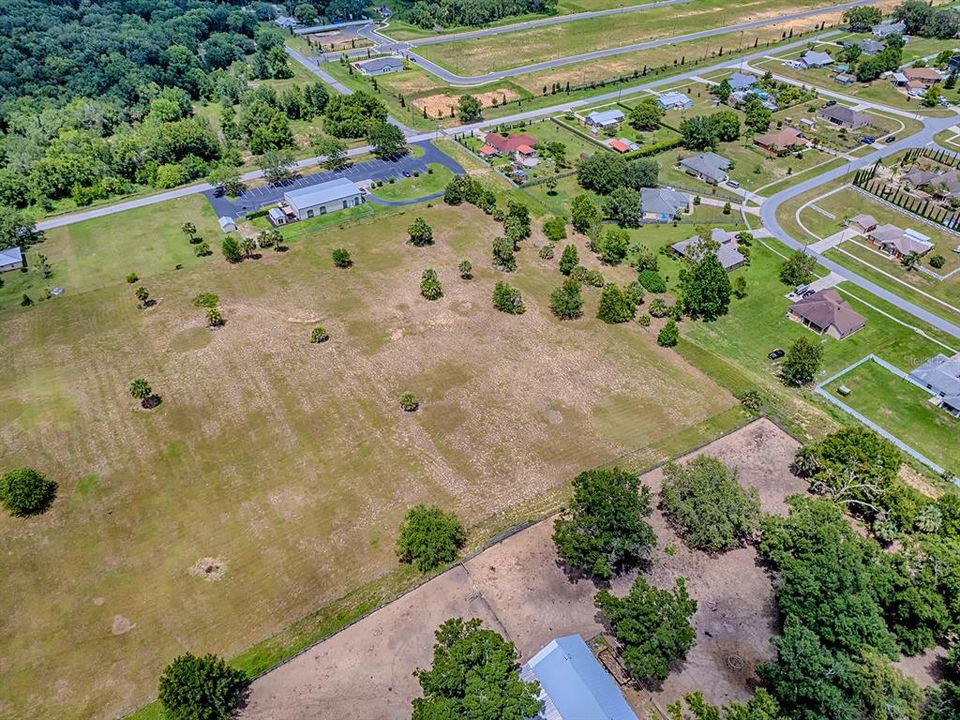 На продажу: $299,900 (3.00 acres)