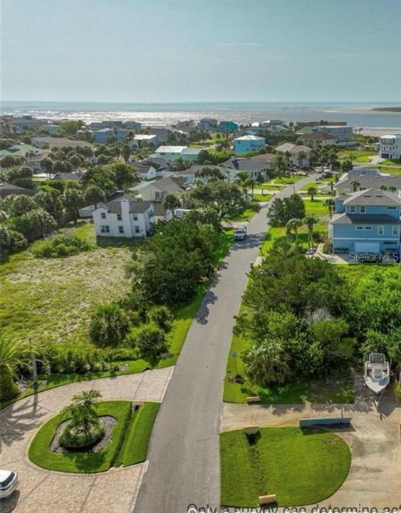 На продажу: $475,000 (0.25 acres)