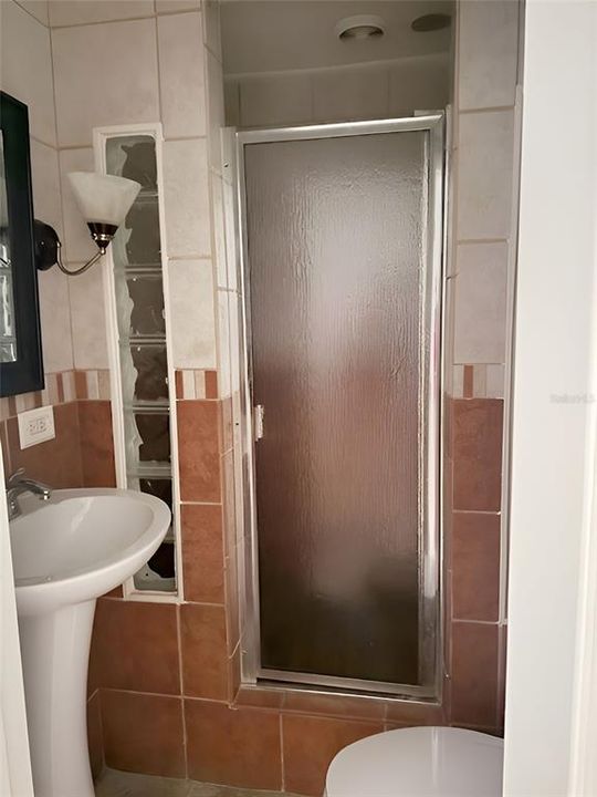 На продажу: $294,900 (3 спален, 2 ванн, 1776 Квадратных фут)