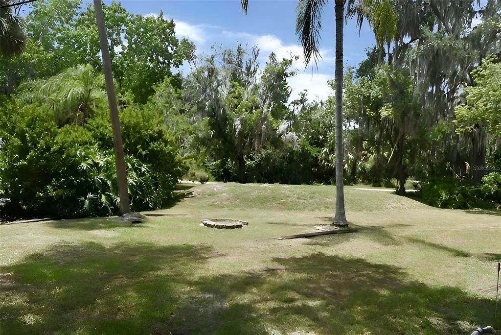 На продажу: $294,900 (3 спален, 2 ванн, 1776 Квадратных фут)