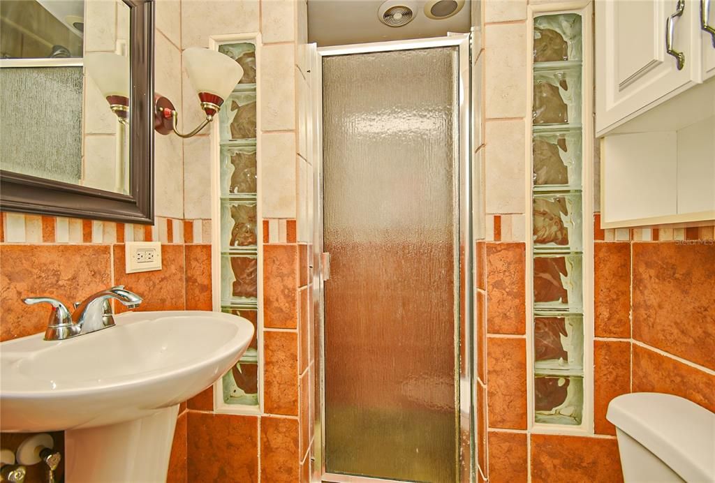 На продажу: $294,900 (3 спален, 2 ванн, 1776 Квадратных фут)