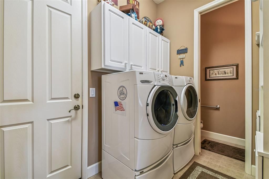 На продажу: $750,000 (4 спален, 2 ванн, 2472 Квадратных фут)