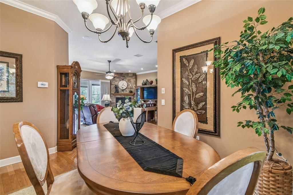 На продажу: $750,000 (4 спален, 2 ванн, 2472 Квадратных фут)