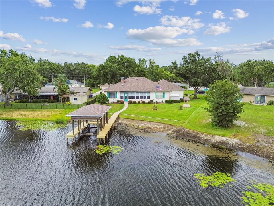 На продажу: $750,000 (4 спален, 2 ванн, 2472 Квадратных фут)