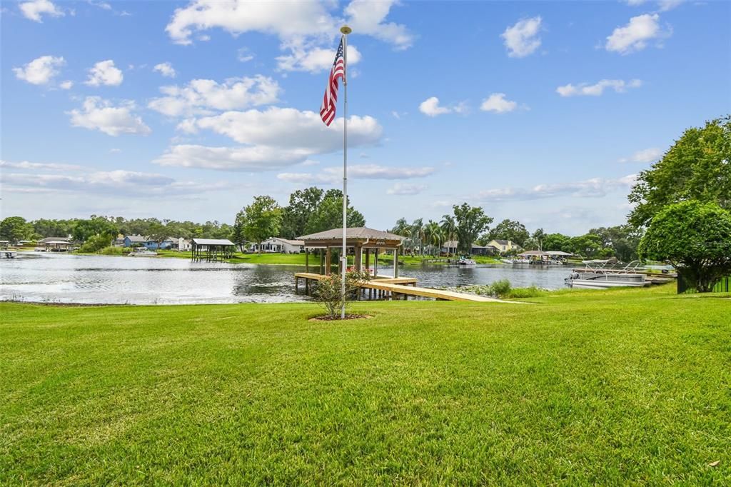 На продажу: $750,000 (4 спален, 2 ванн, 2472 Квадратных фут)