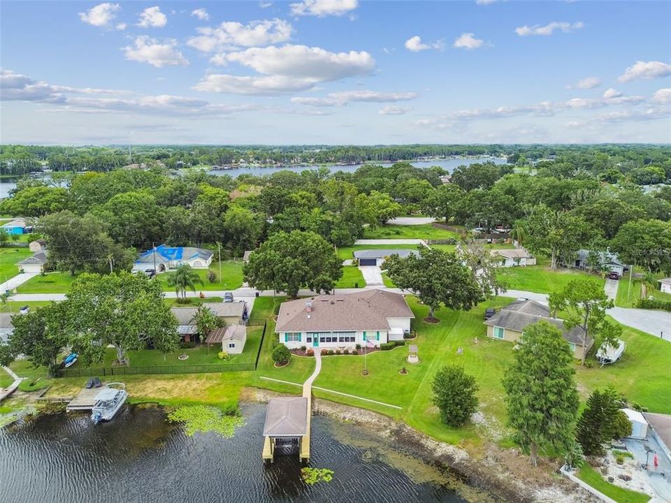 На продажу: $750,000 (4 спален, 2 ванн, 2472 Квадратных фут)