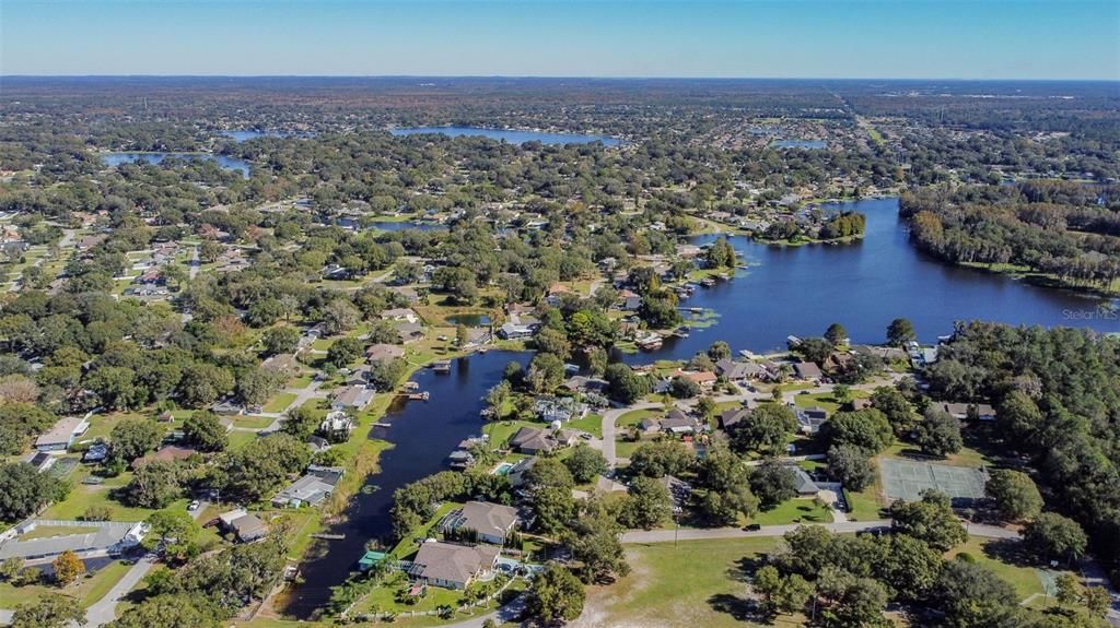 На продажу: $750,000 (4 спален, 2 ванн, 2472 Квадратных фут)