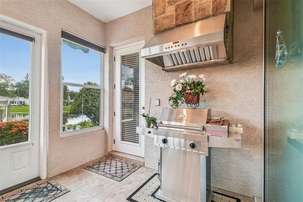 На продажу: $750,000 (4 спален, 2 ванн, 2472 Квадратных фут)