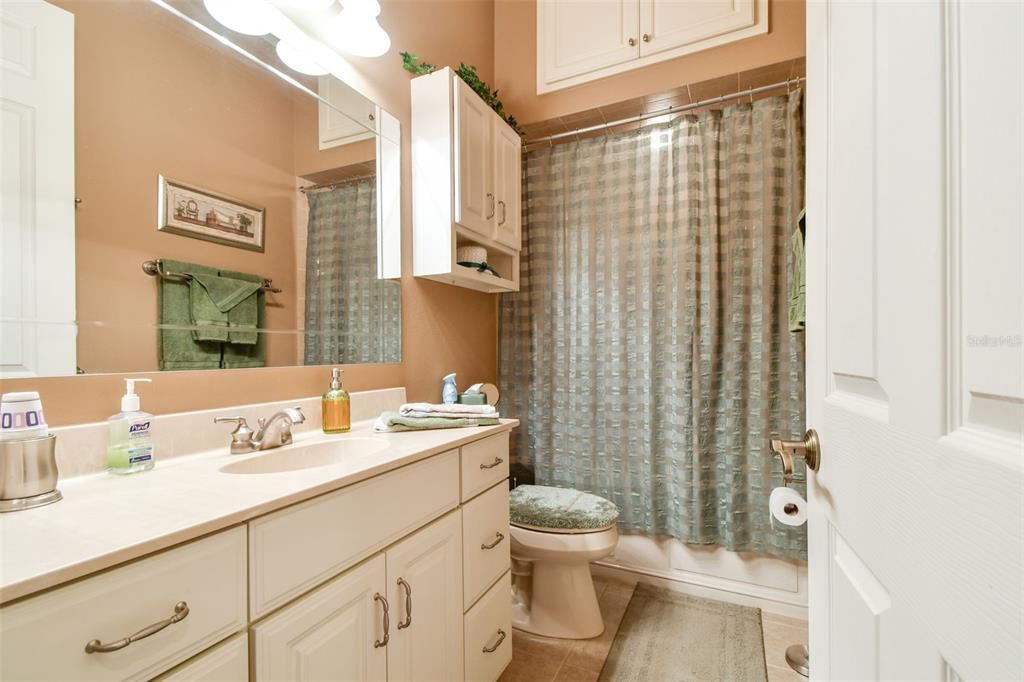 На продажу: $750,000 (4 спален, 2 ванн, 2472 Квадратных фут)