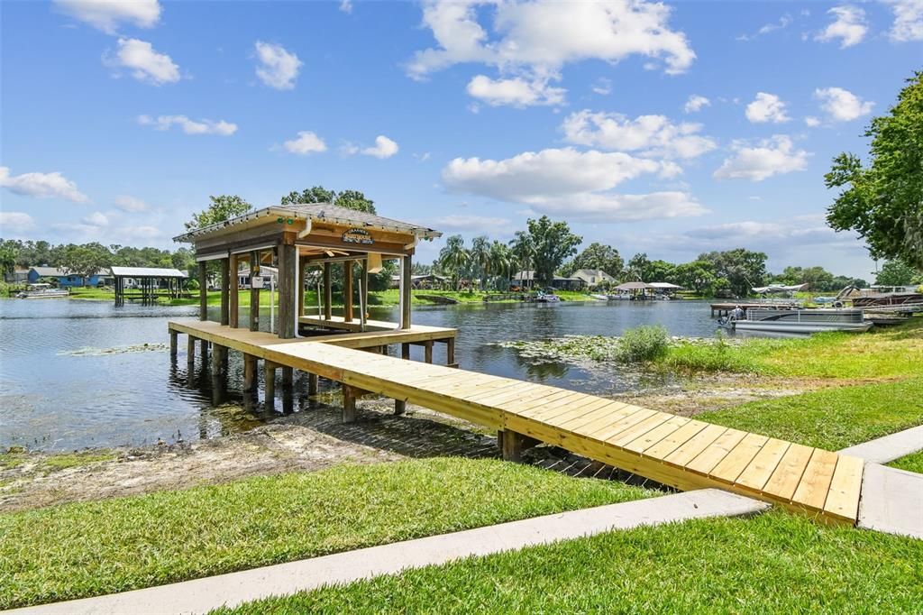 На продажу: $750,000 (4 спален, 2 ванн, 2472 Квадратных фут)