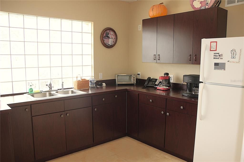 For Sale: $2,195,000 (0 beds, 0 baths, 4000 Square Feet)