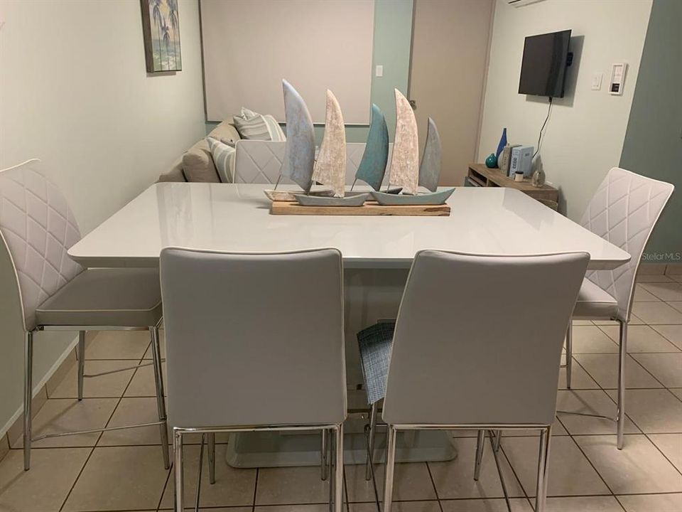 For Sale: $190,000 (3 beds, 2 baths, 1186 Square Feet)