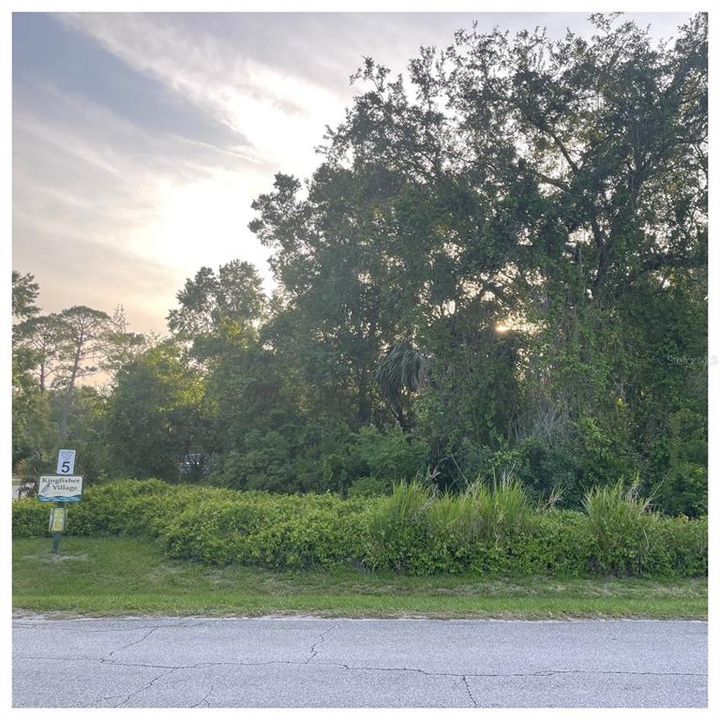 En Venta: $70,000 (0.17 acres)