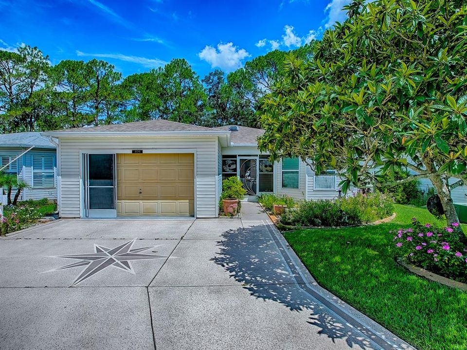 Active With Contract: $214,247 (2 beds, 2 baths, 1232 Square Feet)