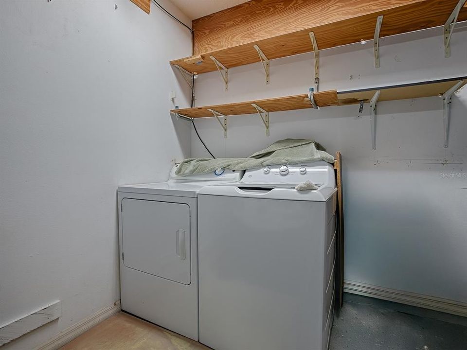 Active With Contract: $214,247 (2 beds, 2 baths, 1232 Square Feet)