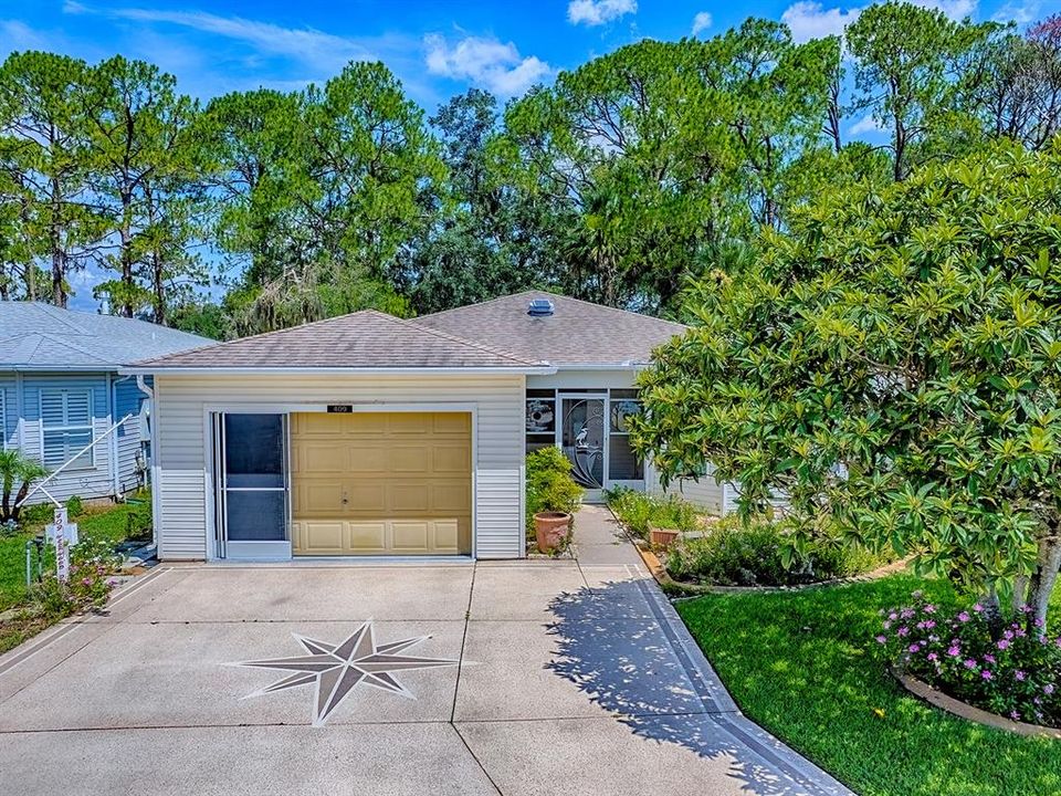 Active With Contract: $214,247 (2 beds, 2 baths, 1232 Square Feet)