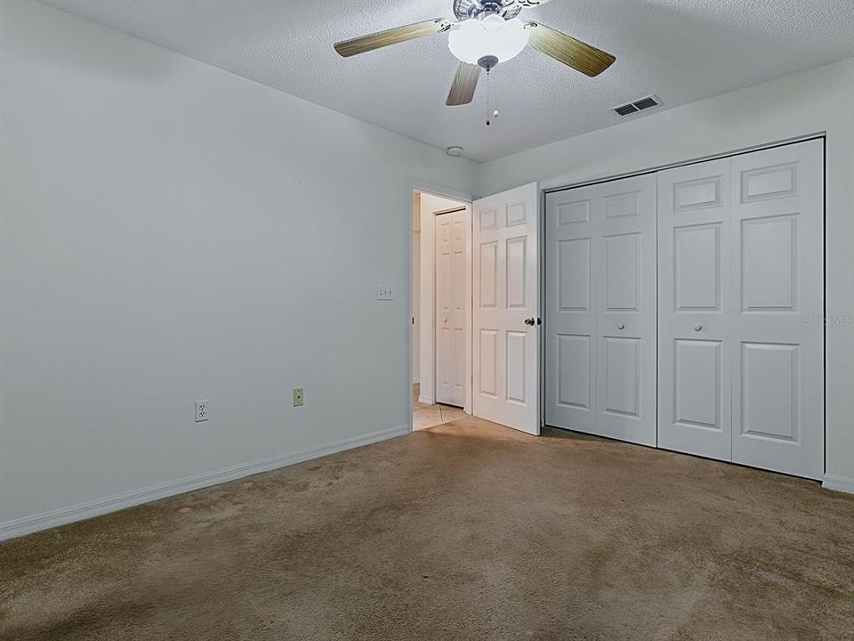 Active With Contract: $214,247 (2 beds, 2 baths, 1232 Square Feet)