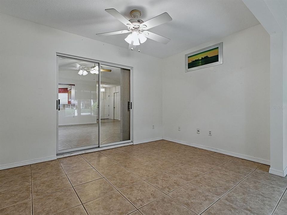 Active With Contract: $214,247 (2 beds, 2 baths, 1232 Square Feet)