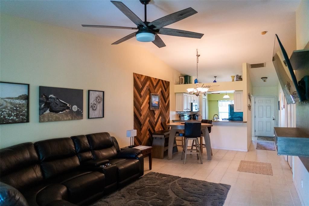 En Venta: $365,000 (2 camas, 2 baños, 1262 Pies cuadrados)